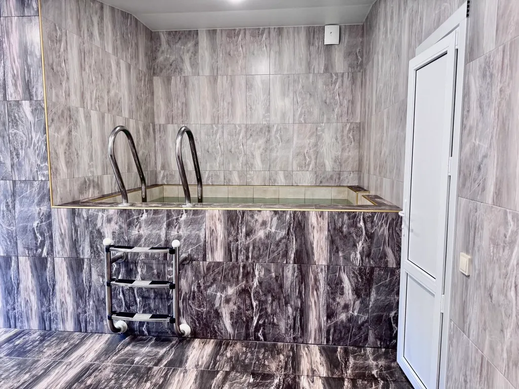 Дом Барнхаус Тихая сосна с баней и бассейном