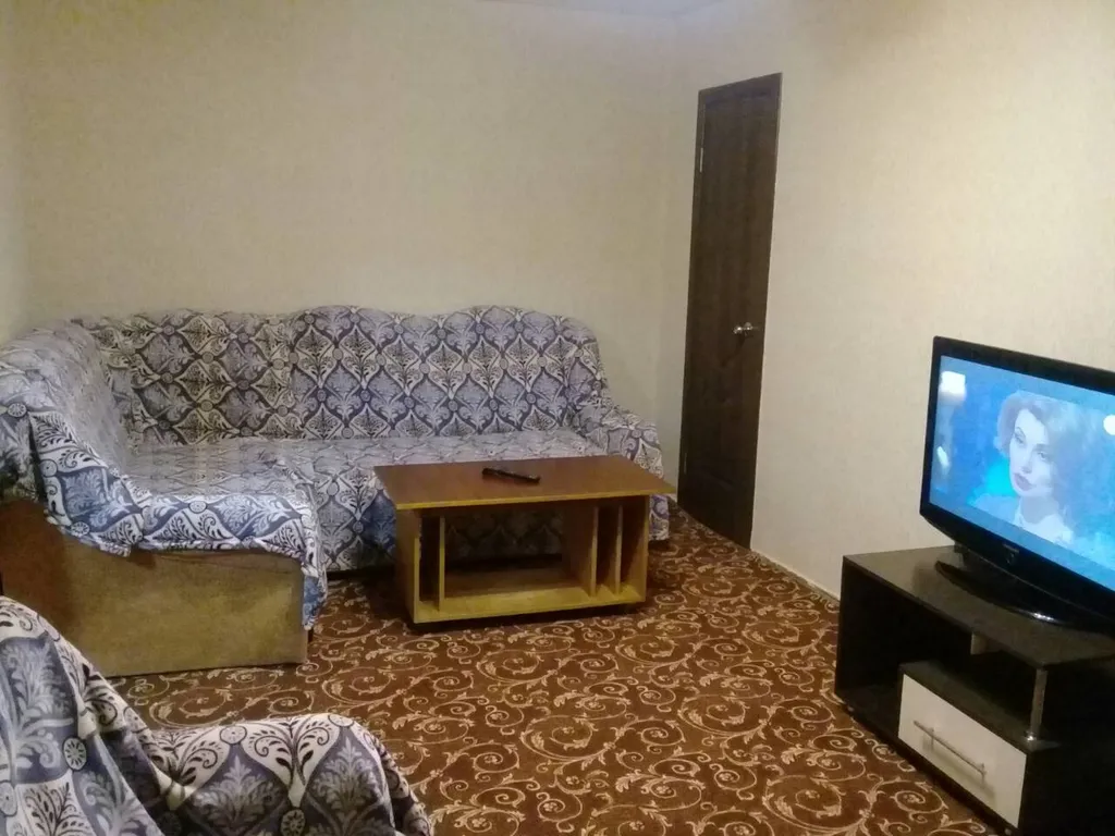 Теплая двушка в центре у парка, штаба и причала