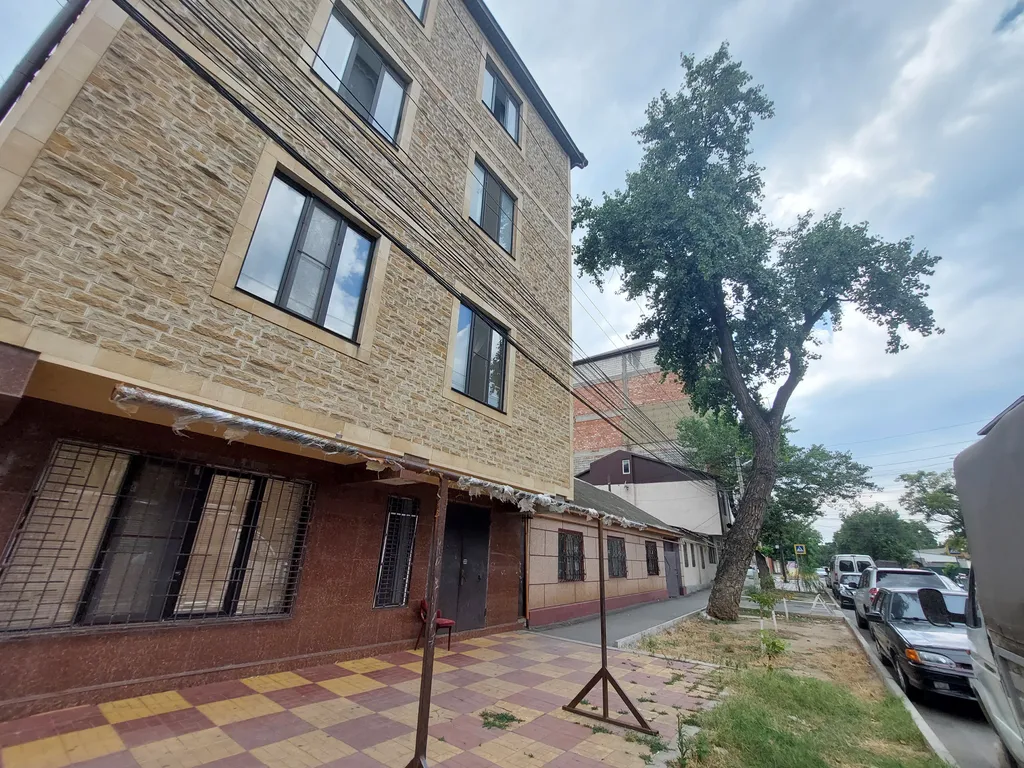Коттедж Коттедж Трёхкомнатная квартира в историческом центре — Махачкала