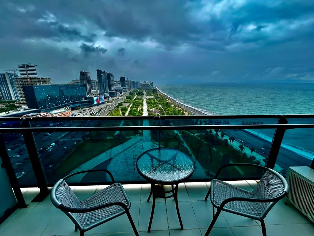 Апартаменты с видом на море и горы