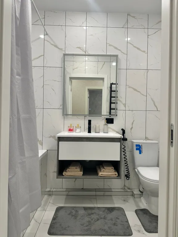 Уютная, светлая квартира в новостройке Весна