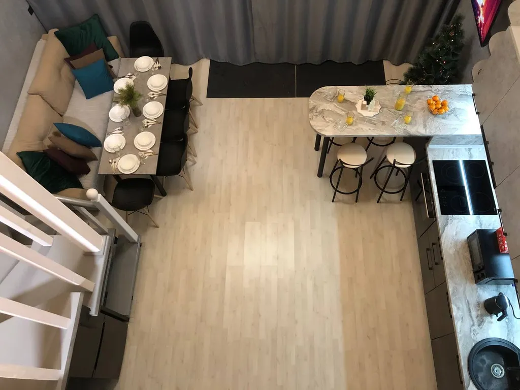 Уютный домик в окружении леса и горячих источников