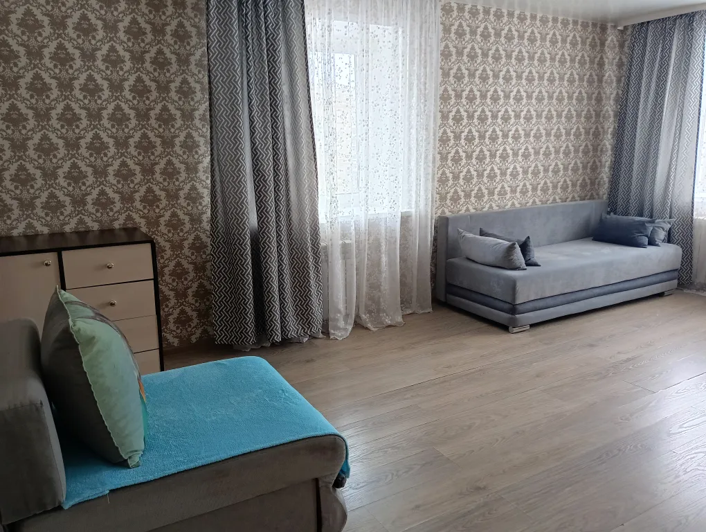 Квартира возле музея — аренда посуточно в Серов