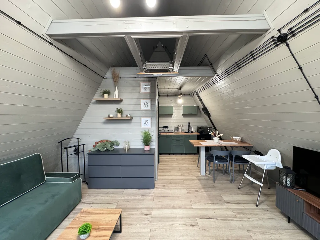 Домик у реки с банным чаном и сап-бордами