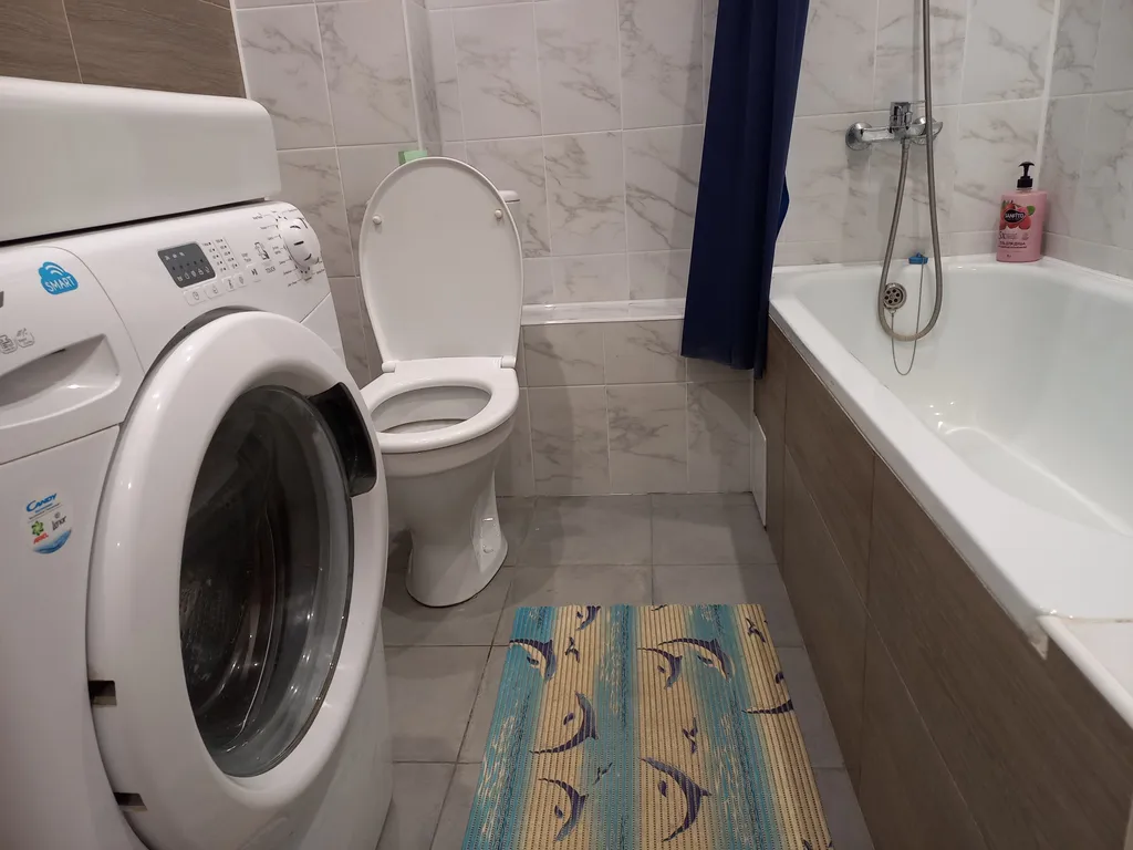 Квартира у Теннисной академии и Ледового