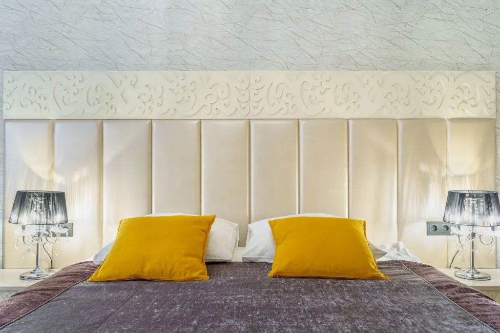 Good Night на Гумилёва 4