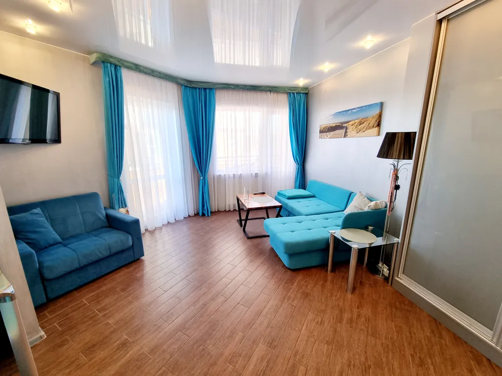 Квартира с большой террасой, видом на море, велосипедами и сапбордами