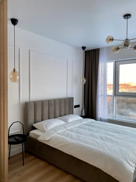 Студия с панорамными окнами