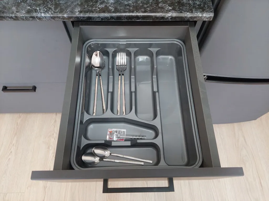 Квартира 1-комнатная Квартира — Кучугуры