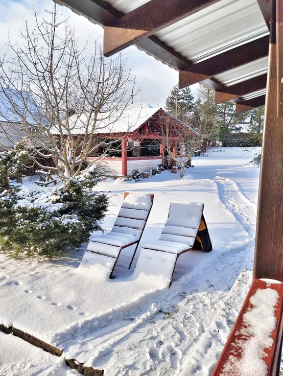 Коттедж под Минском с баней, озером, беседкой