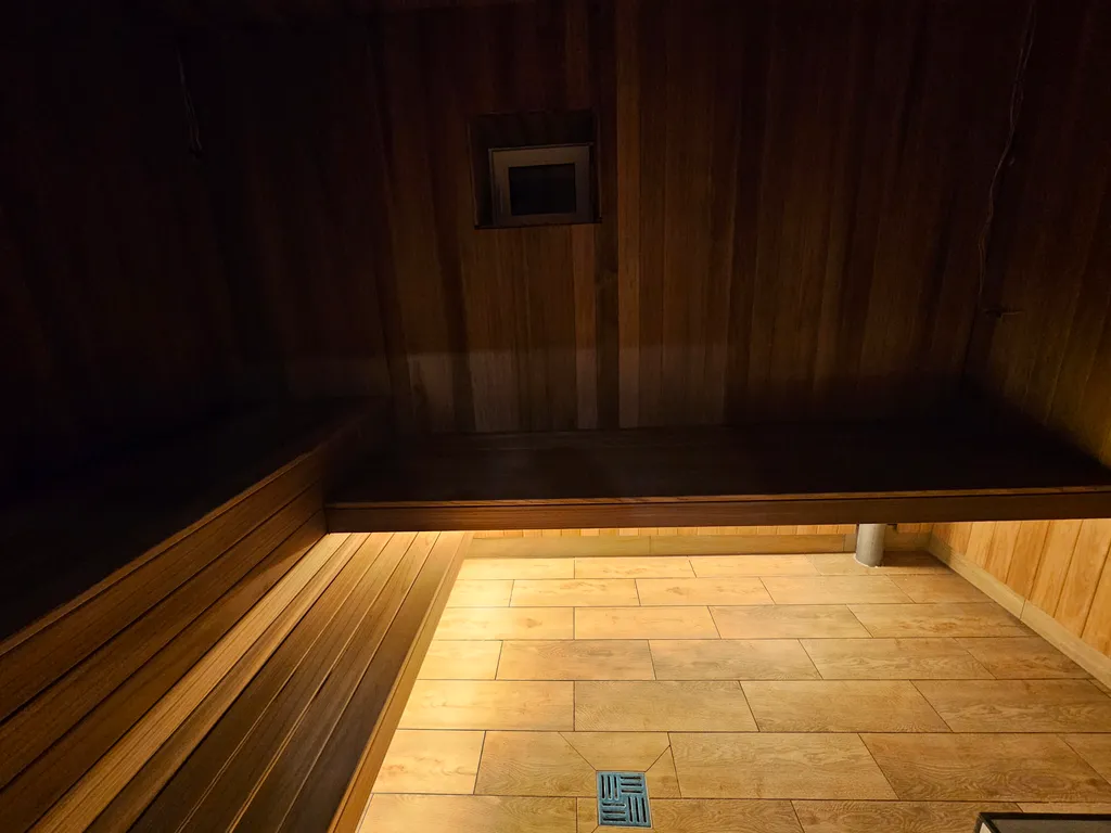 Дом с баней и камином для большой компании