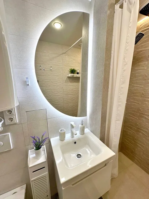 Современная квартира-студия в центре города