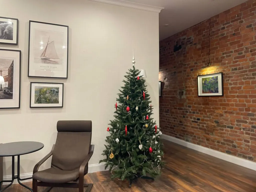 Квартира Уютная квартира-лофт с камином у Исаакия — Санкт-Петербург