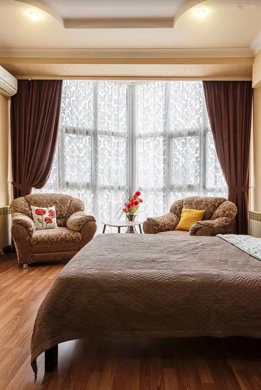 Большая квартира в шаговой доступности от Питьевой галереи и Парка