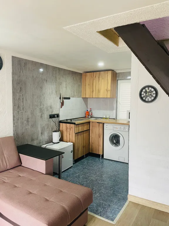 Коттедж Коттедж в тихом дворике в трех минутах от моря — Лазаревское