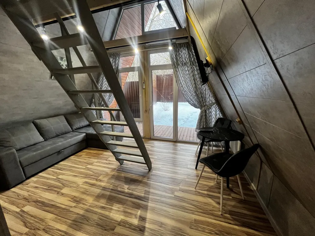 Коттедж Коттедж А-фрейм в городском глэмпинге — Казань