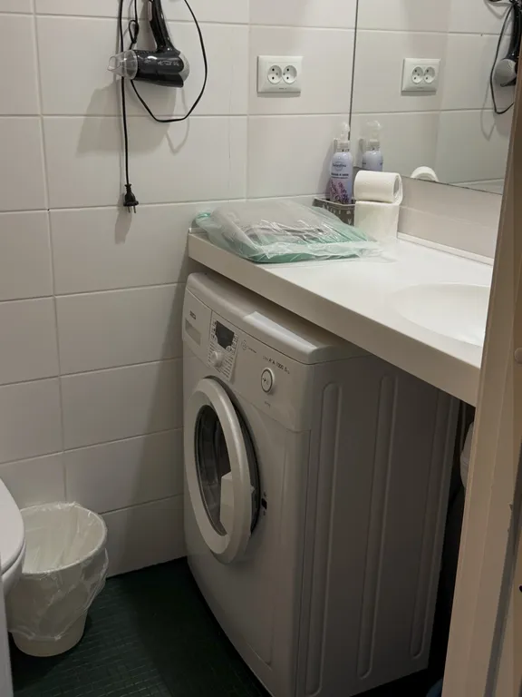 Коттедж Однокомнатный домик с террасой и мангалом — Новосибирск