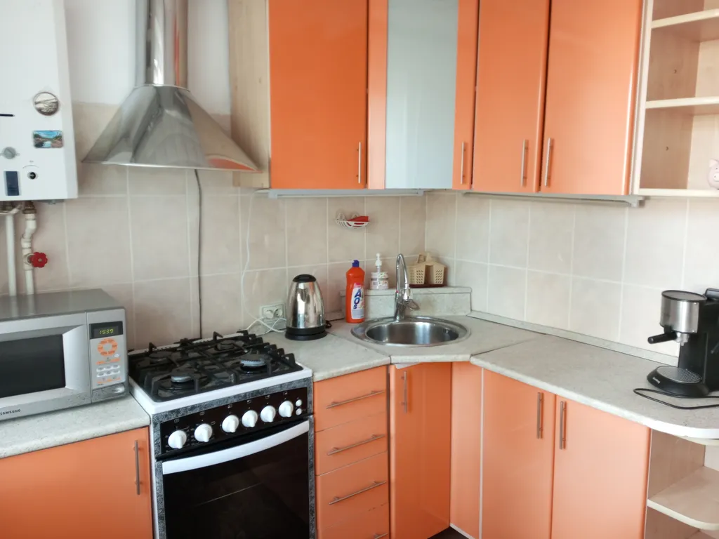 Уютная и светлая квартира в центре города Николаевск