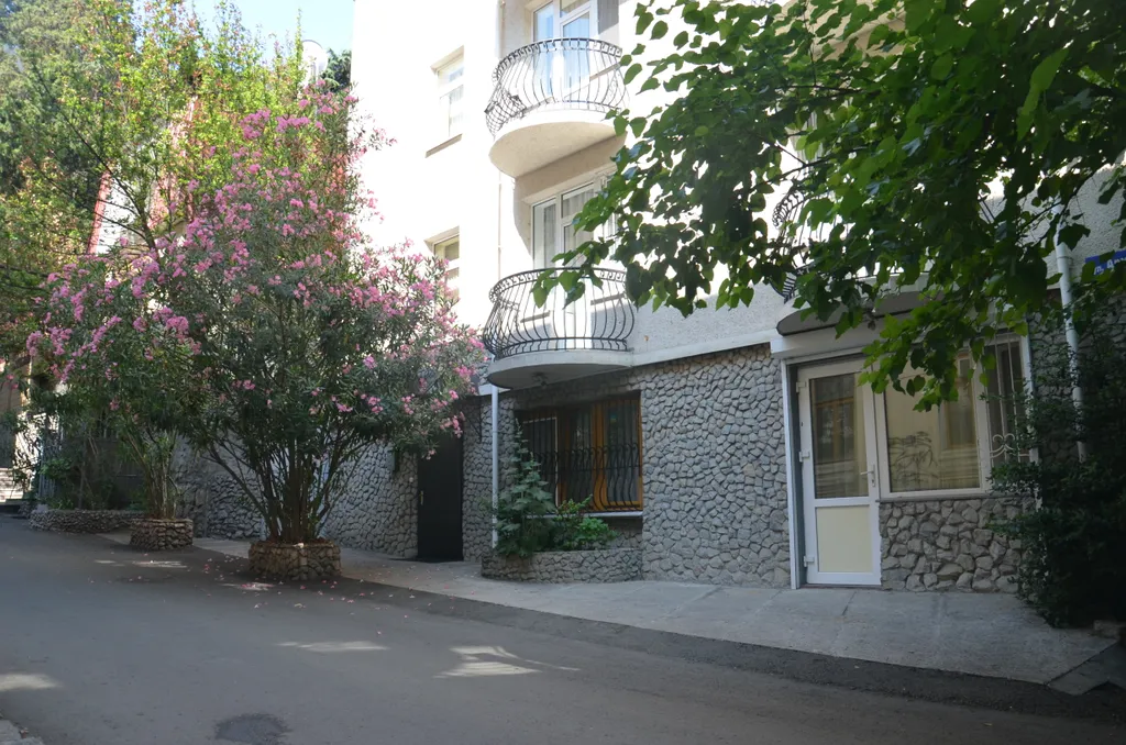 Уютные Апартаменты в центре города с 3-балконами