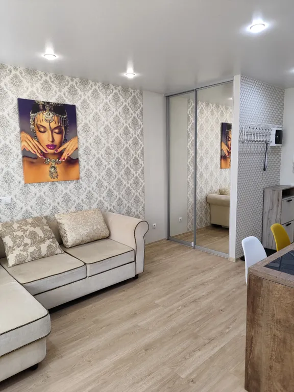 Уютная студия с видом на город