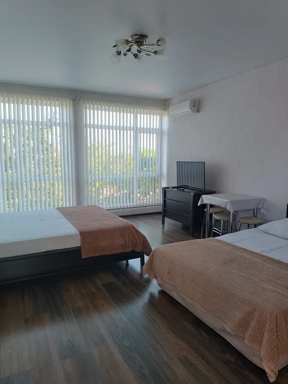 сдается коттедж 2  этажа.130 кв. м, с тремя отдельными комнатами