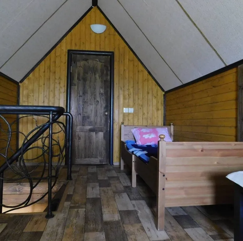 Коттедж из сруба с баней на дровах