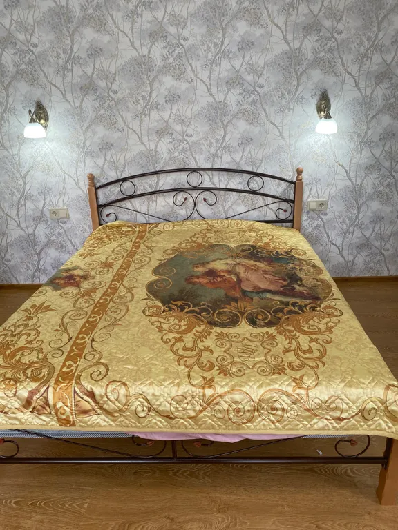 Уникальная квартира с интересным ремонтом и настоящим камином