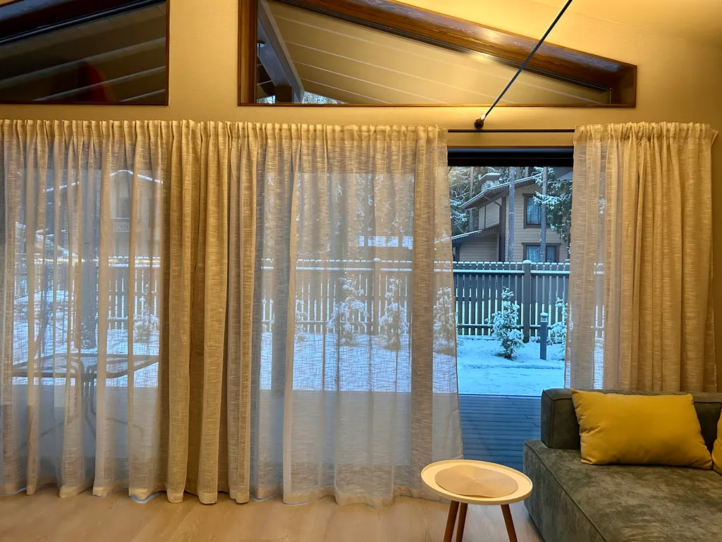 Лесной домик у курорта Охта Парк