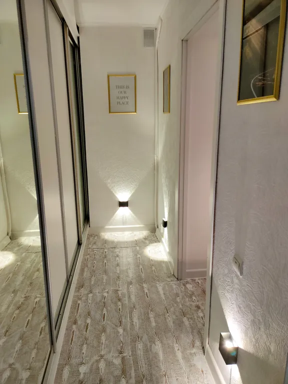 Квартира с большой кроватью и оплаченными домашними кинотеатрами