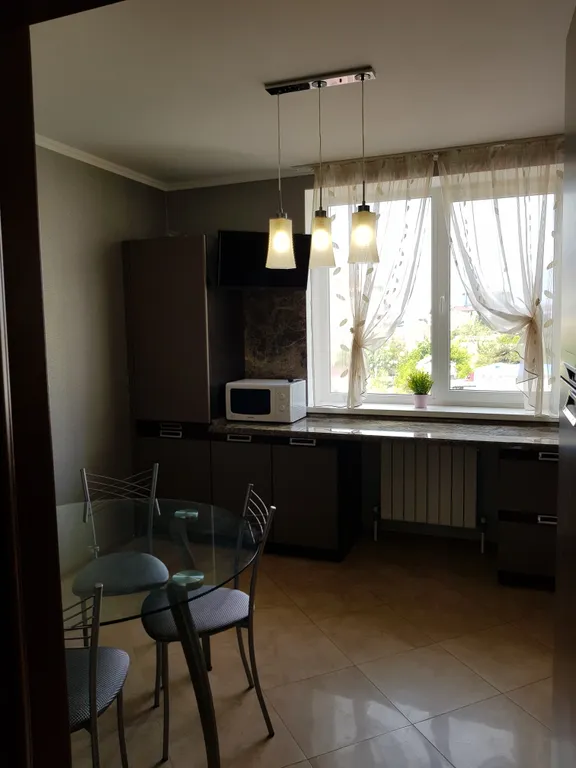 Квартира 4-комнатная Квартира — Геленджик