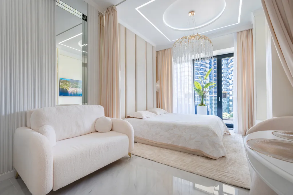 Студия с мозаичным панно в ЖК Актер Гэлакси