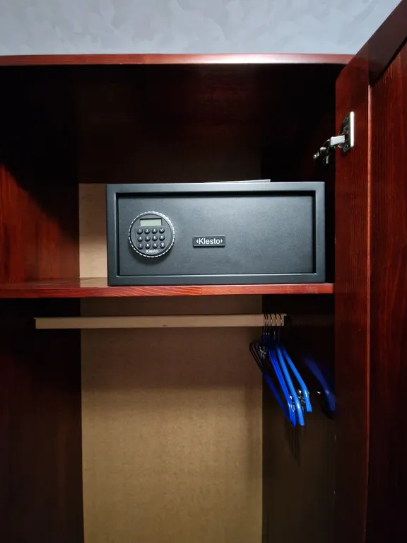 Номер с 2 спальной кроватью