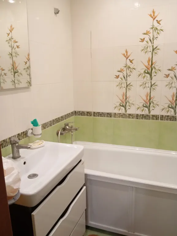 Комната с балконом рядом с метро