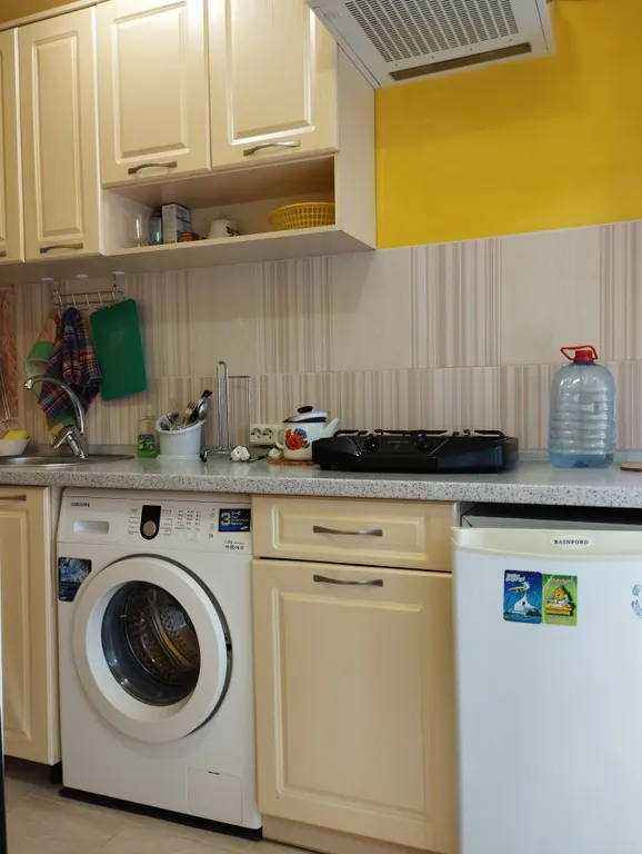 Квартира Уютная маленькая комната на первом этаже дома близко к морю — аренда посуточно в Новый Свет