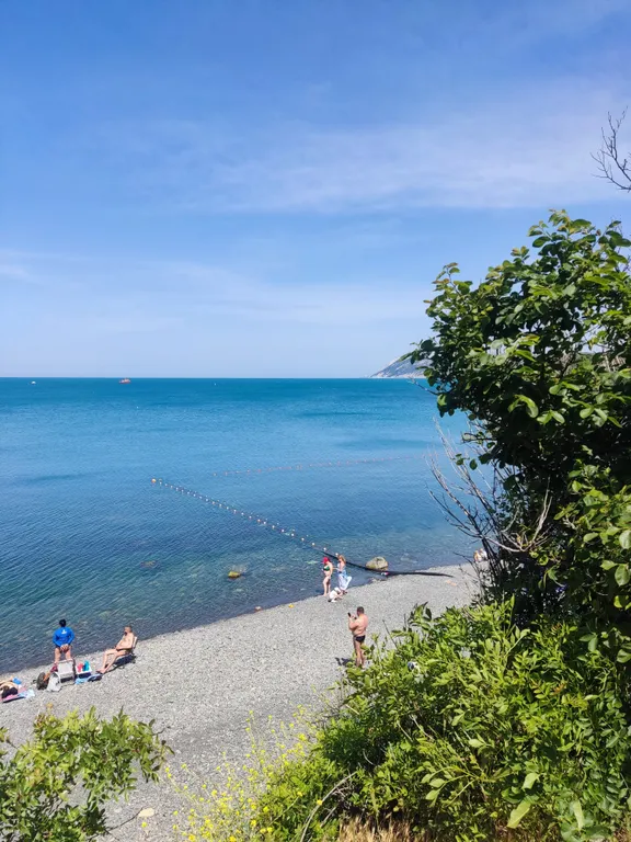 Уютная студия с видом на бассейны и горы