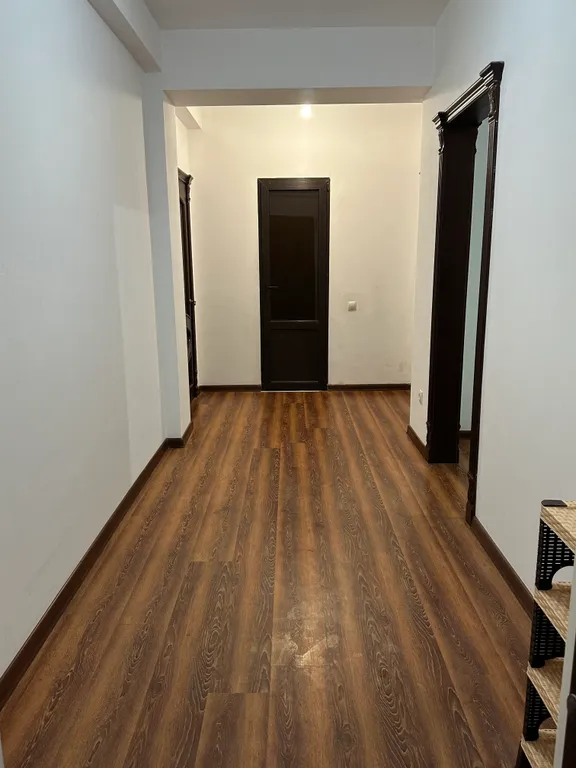 Квартира в 10 минутах ходьбы до моря и до дворца спорта Али Алиева.