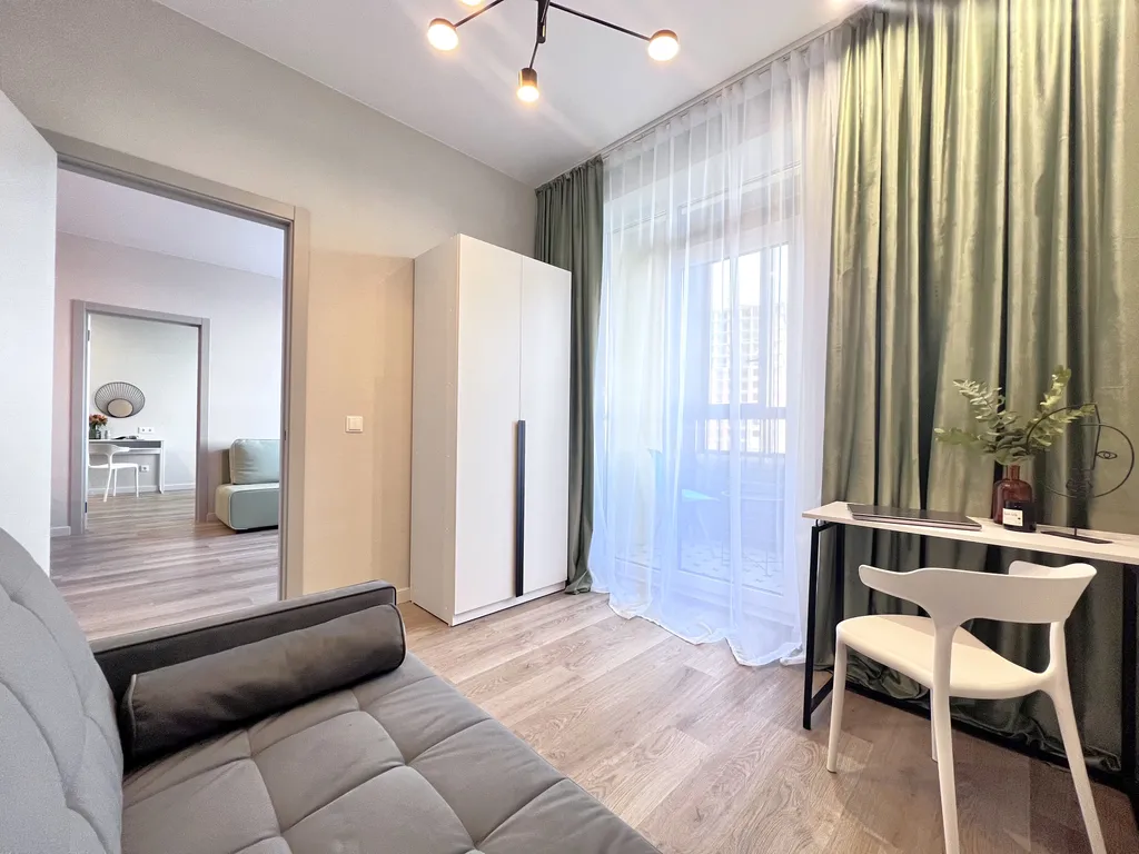 Трешка у аквапарка с панорамным видом на реку