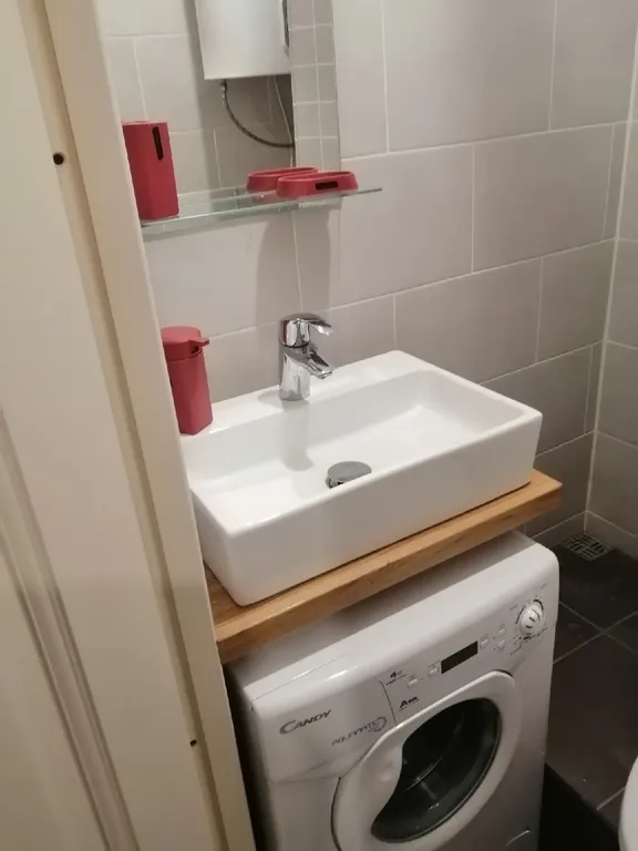 Квартира Квартира Небольшая студия в центре у метро — Санкт-Петербург