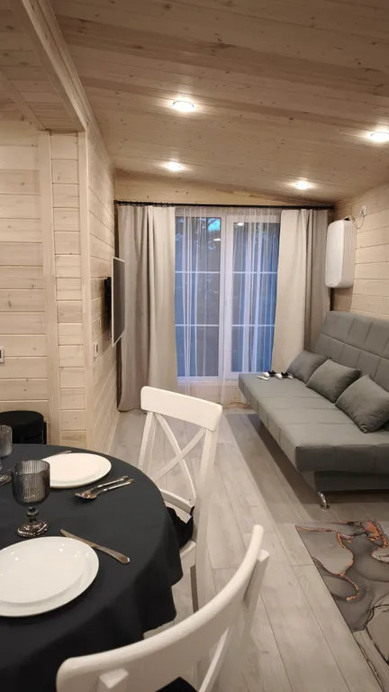 Дом с купелью в сосновом лесу