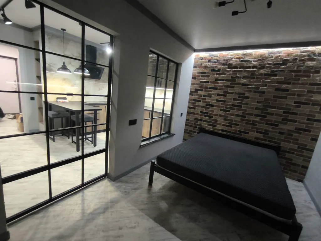 Уютная квартира с дизайнерским ремонтом в стиле Лофт