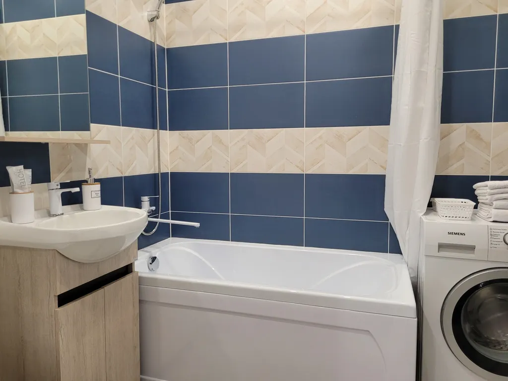 Современная студия возле вокзала