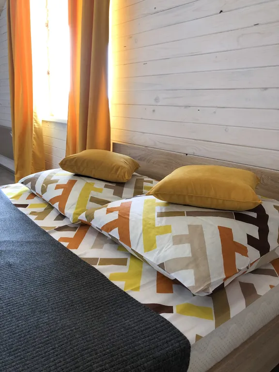 Коттедж на берегу озера