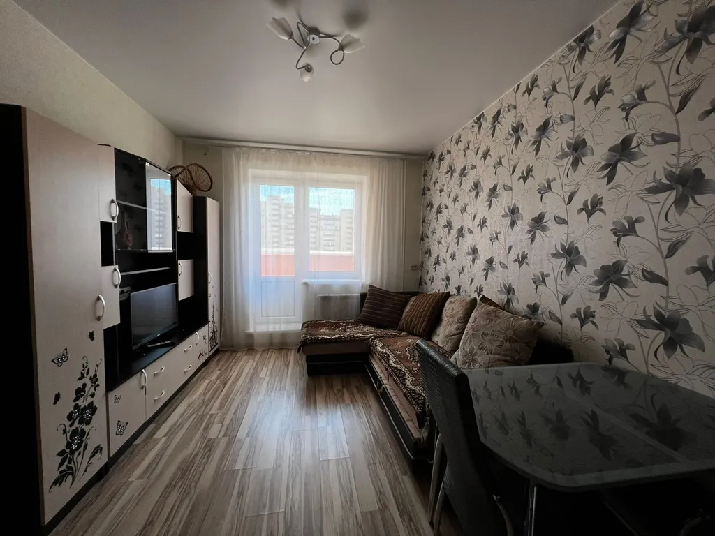 Квартира 2-комнатная Квартира — Свердловский