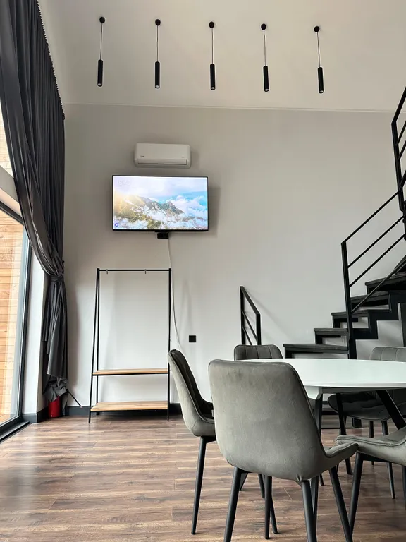 Коттедж Дом с бассейном и чаном — Безымянное