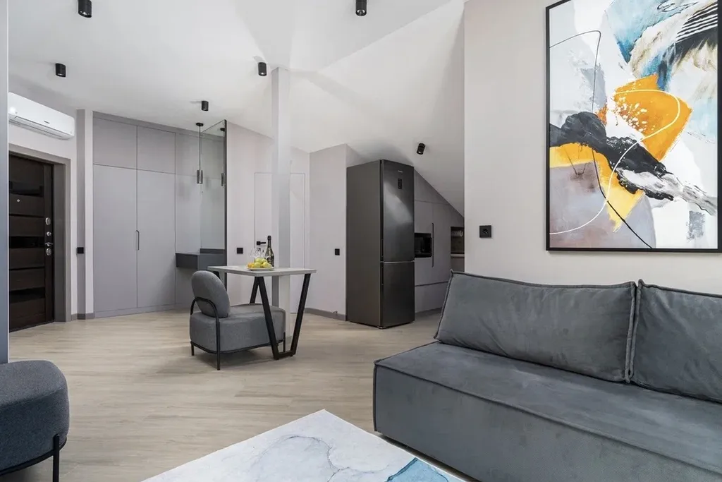 Современная квартира с панорамным видом на море