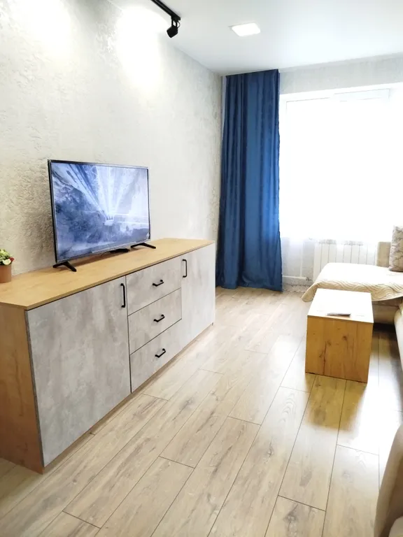 Трёхкомнатная семейная квартира с современными ремонтом Центр города