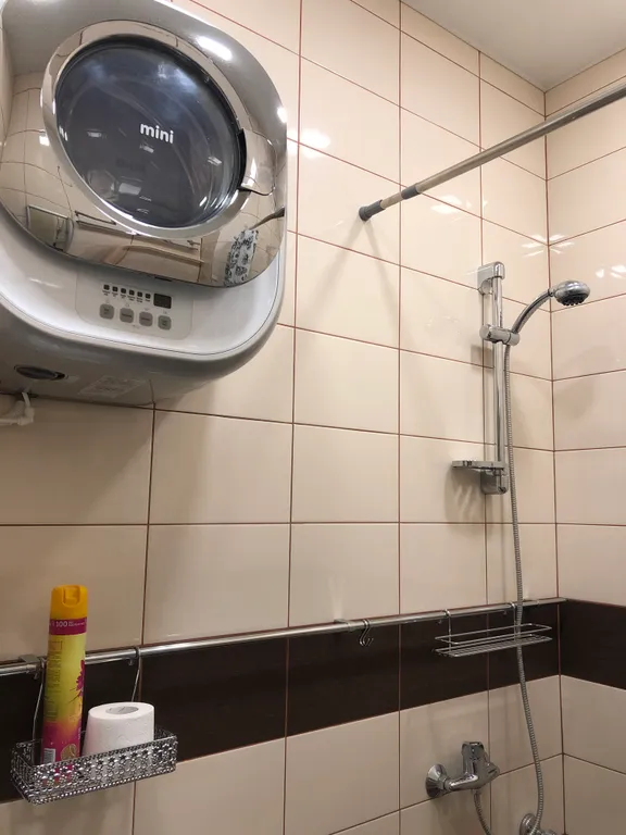 Дизайн-студия с барной стойкой