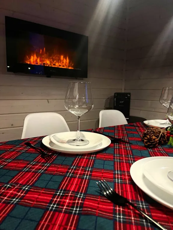 Коттедж Домик в лесу с камином и банным чаном — Москва