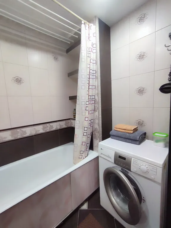 Новые апартаменты в центре, Амфитеатр, парки и старый город рядом.