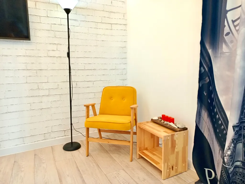 Белый Лофт в районе Крымского рынка